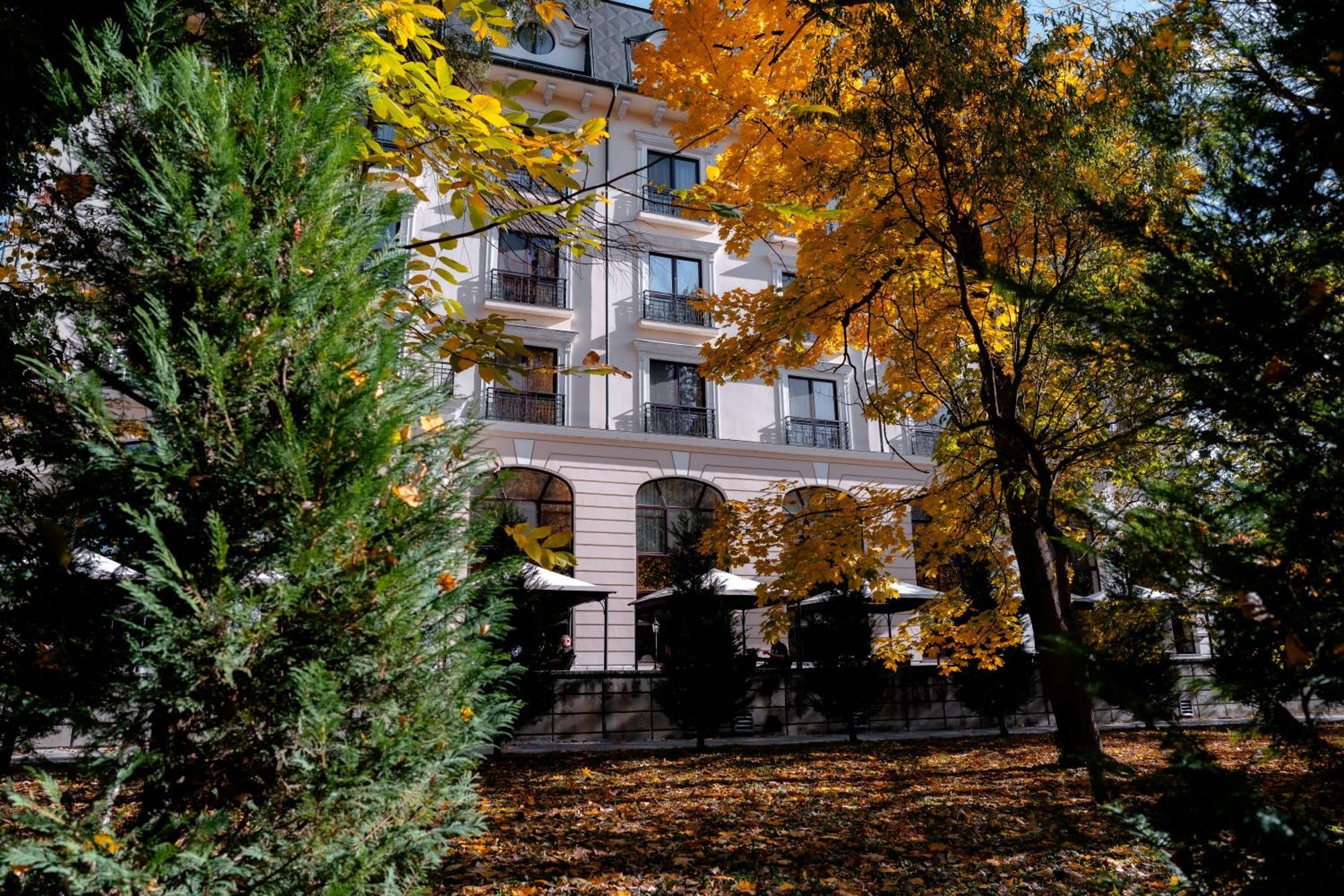 Grand Hotel Sofianu Ramnicu Valcea Exterior photo
